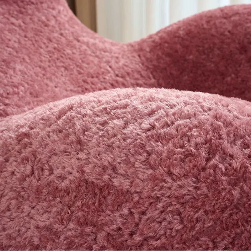 Fauteuil cocon en bouclette ivoire – silhouette nuage aux formes arrondies